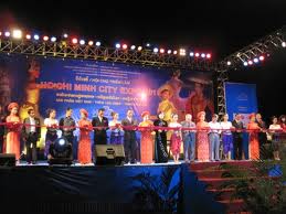 សមាគមមិត្តភាពវៀតណាមកម្ពុជានិងការរួវិភាគទាននៃសមាគមក្នុង ឆ្នាំមិត្តភាពកម្ពុជា២០១២។